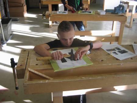 spijkers op de tekening nagelen